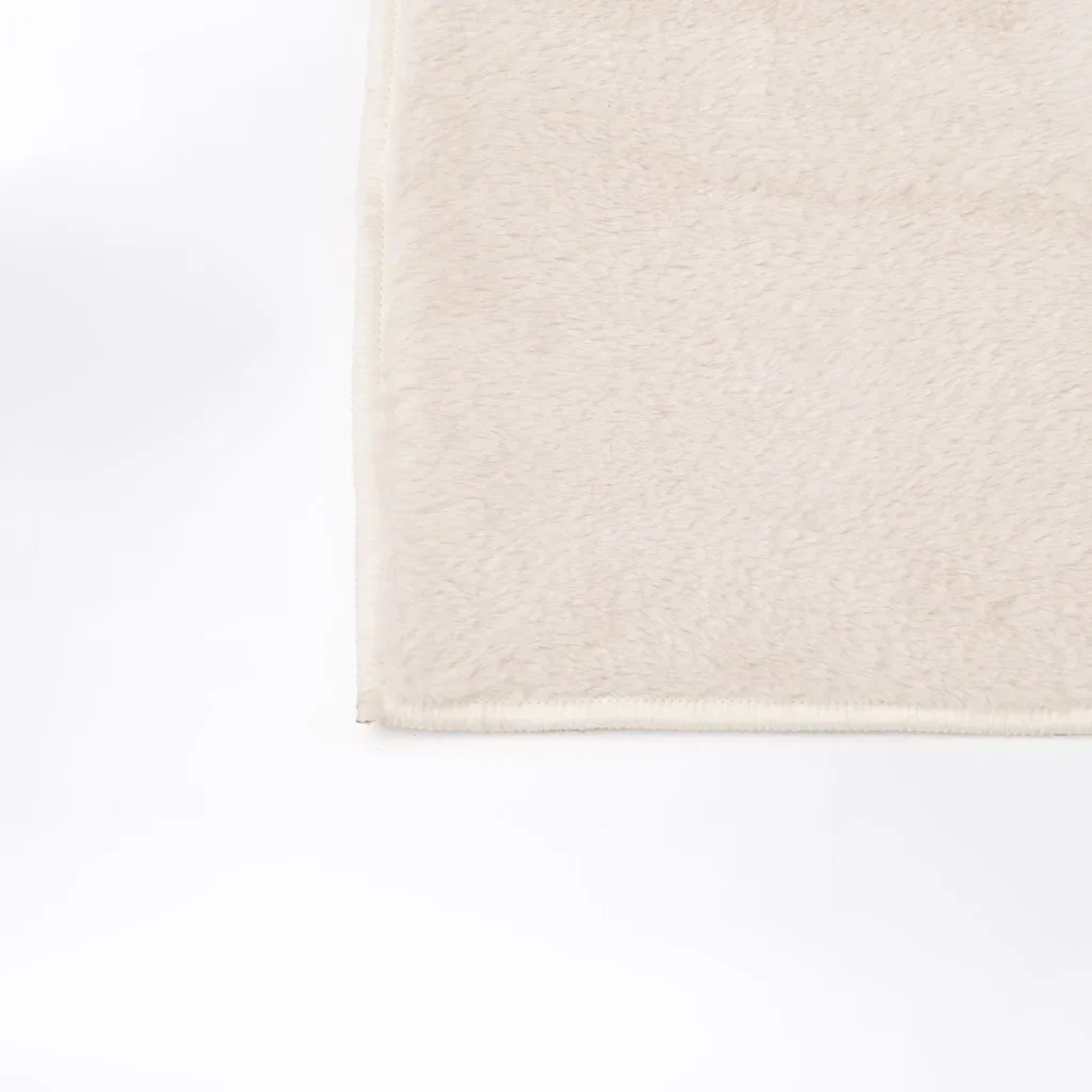 ARIEL FAUX FUR RUG - Image 8